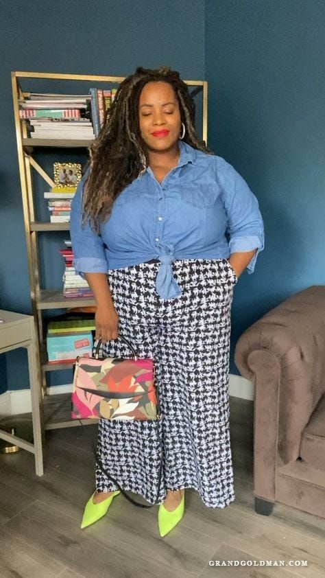 Plus Size Travel Outfit Ideas- 11